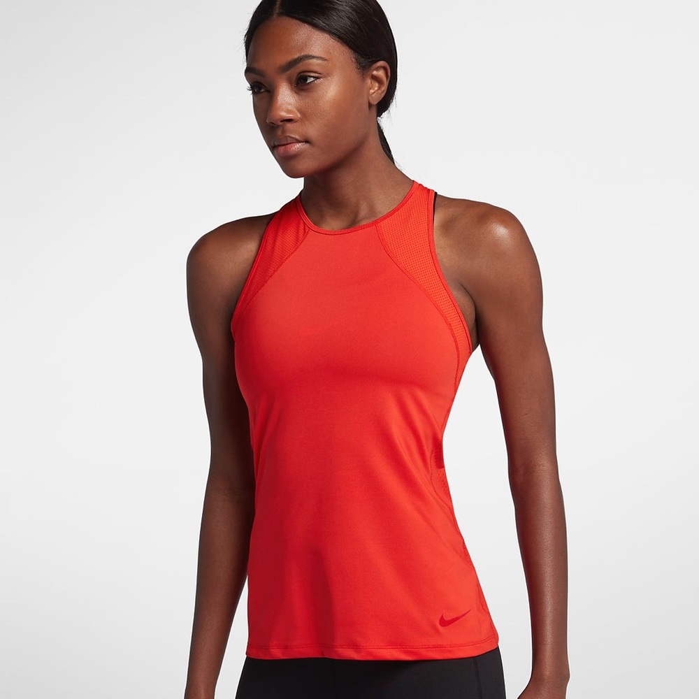 Nike Pro Hypercool Workout Top